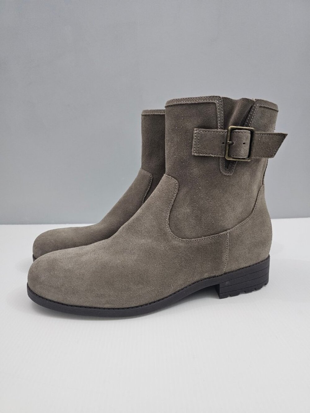 Vionic Jill Ankle Boot Womens 9.5 WIDE Stone Suede Orthotic Comfort Zip